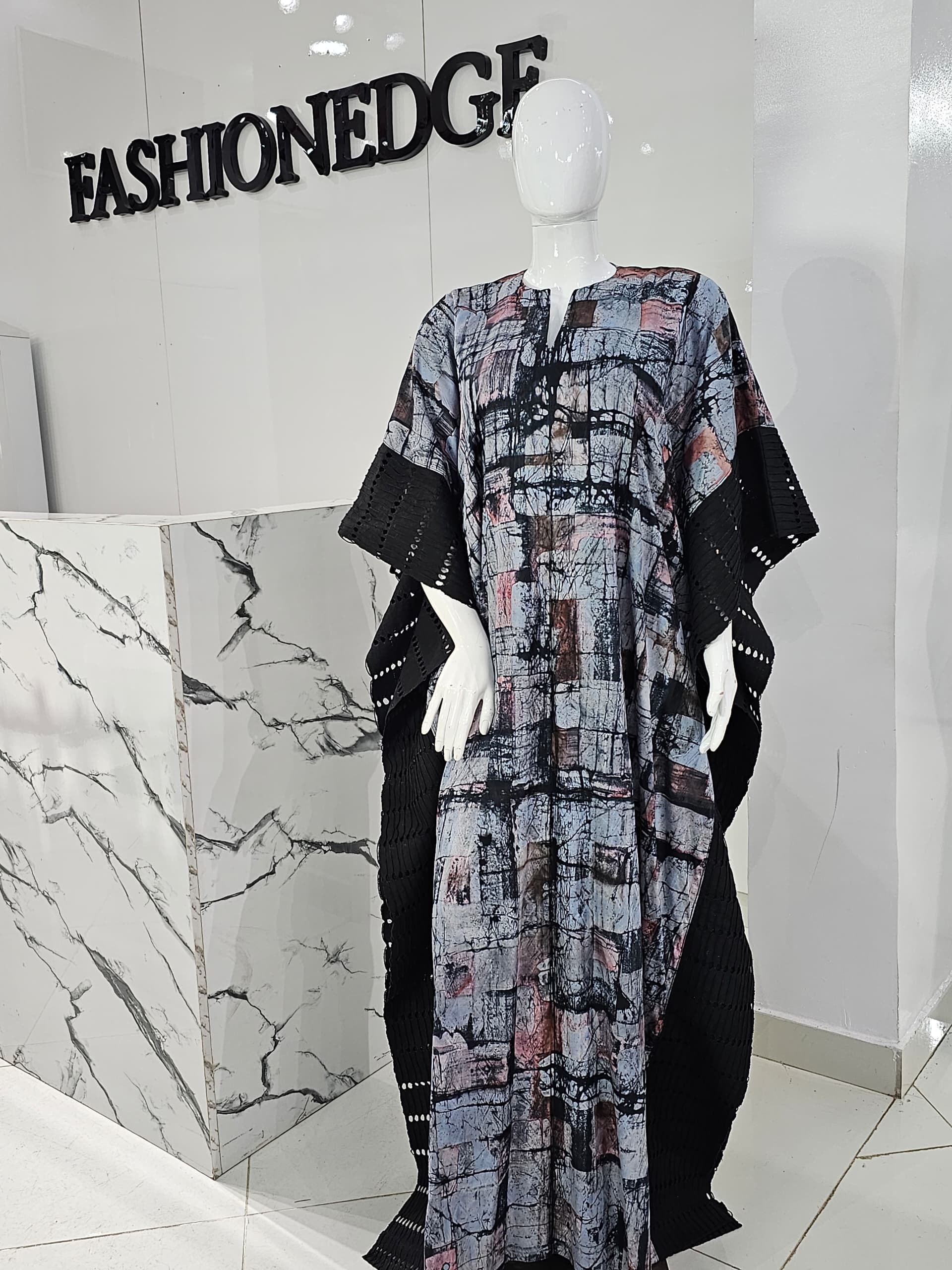 ROYAL BOUBOU