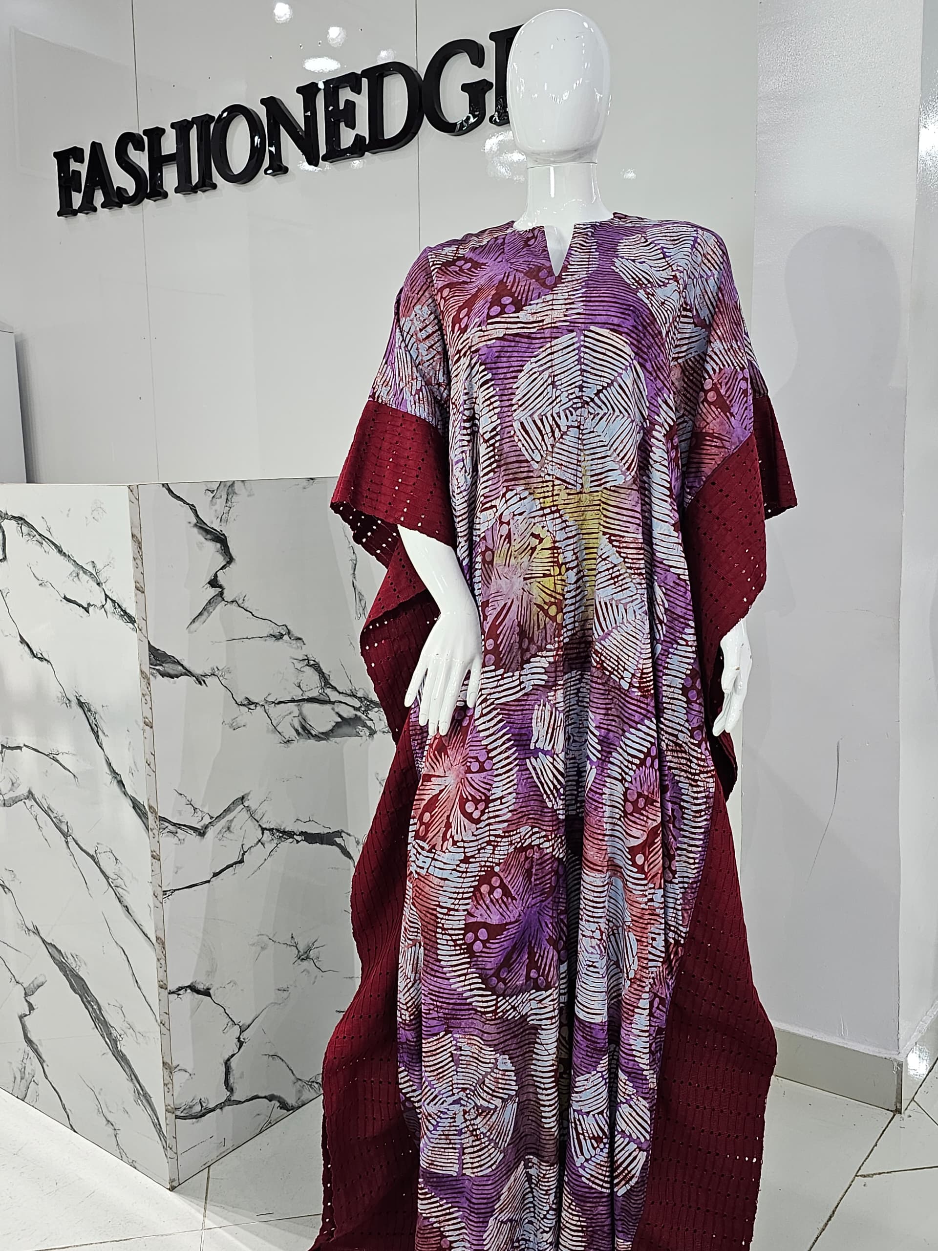 ROYAL BOUBOU